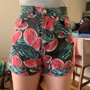 Women’s high waisted denim watermelon shorts